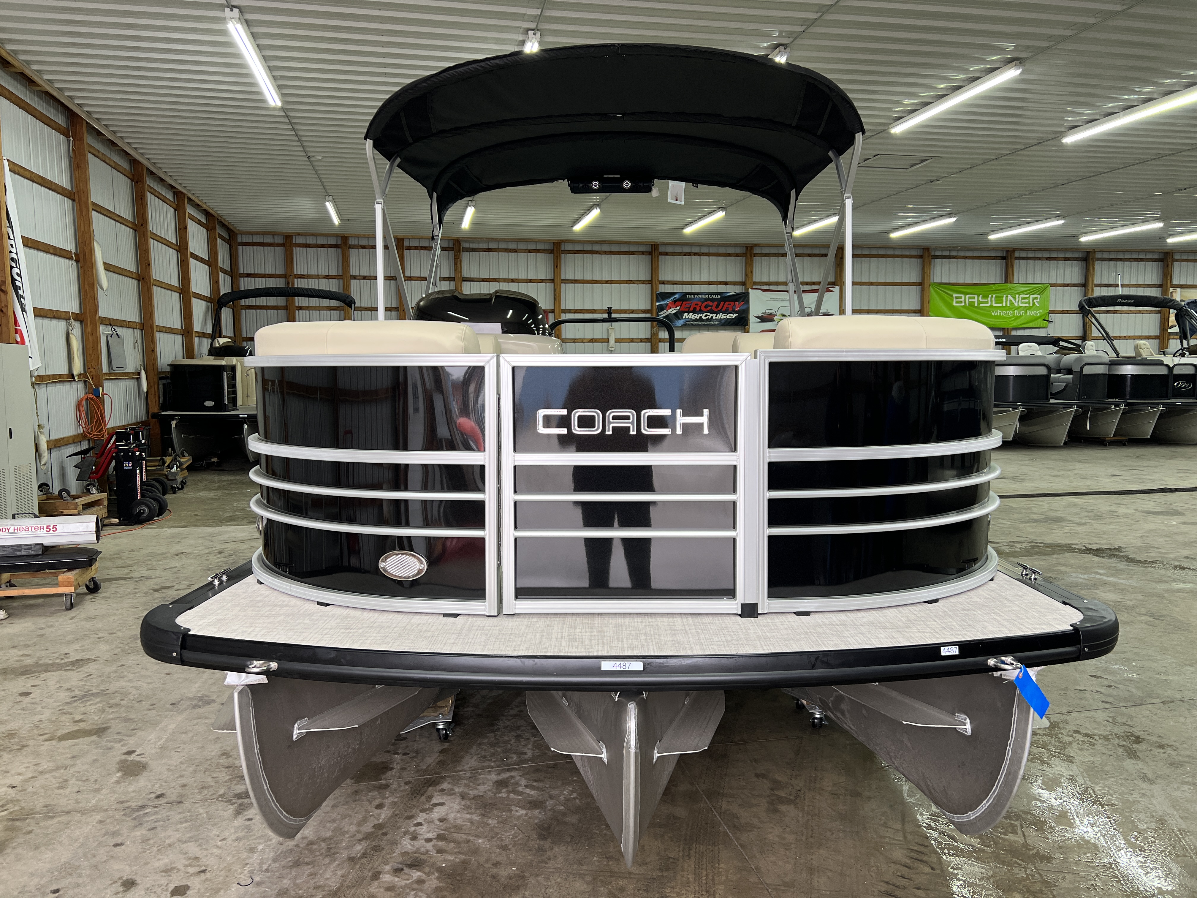 2022 COACH 221 RFC 1-SERIES SPORTTOON