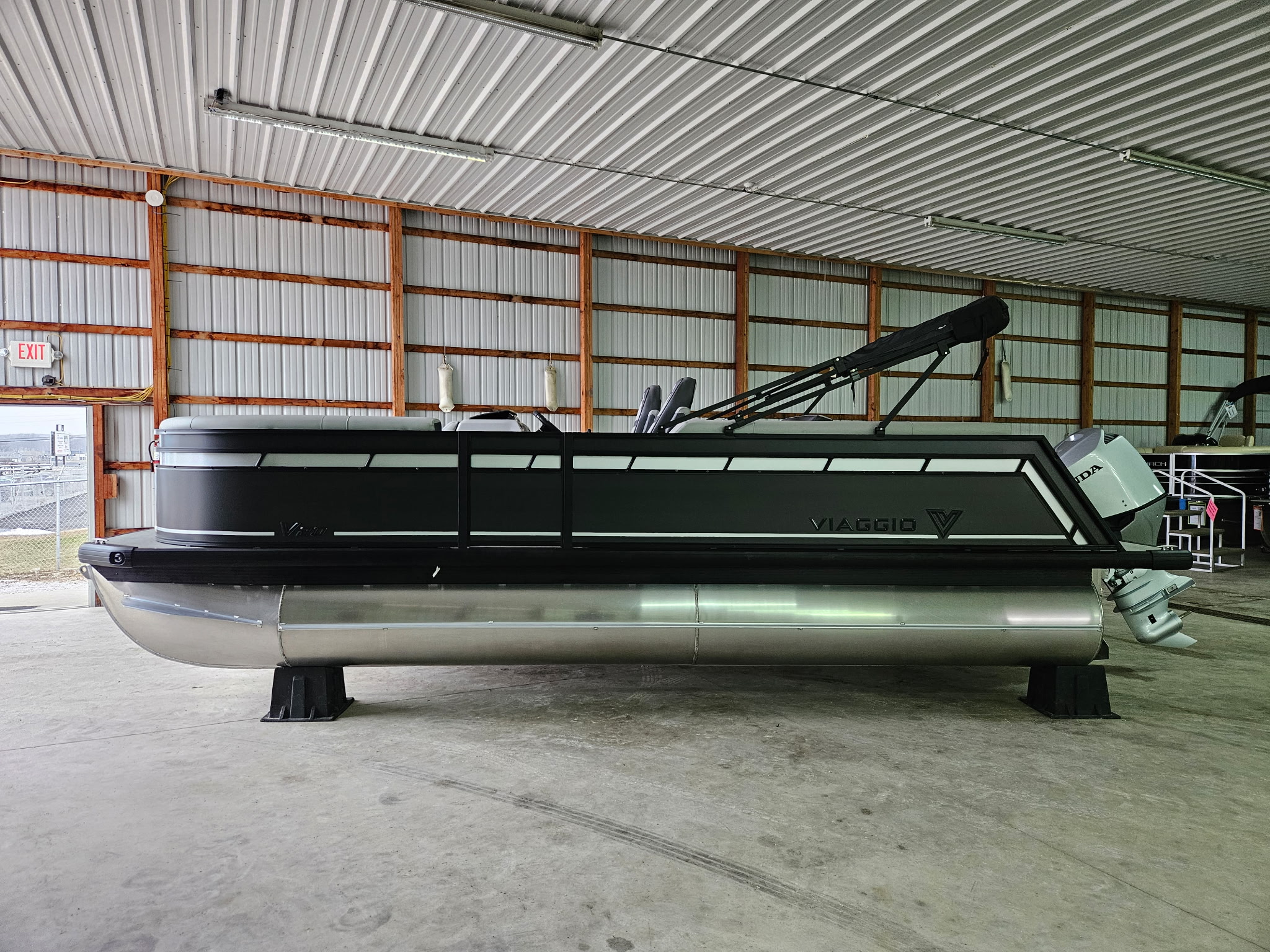 2026 VIAGGIO LAGO V 20S TRITOON