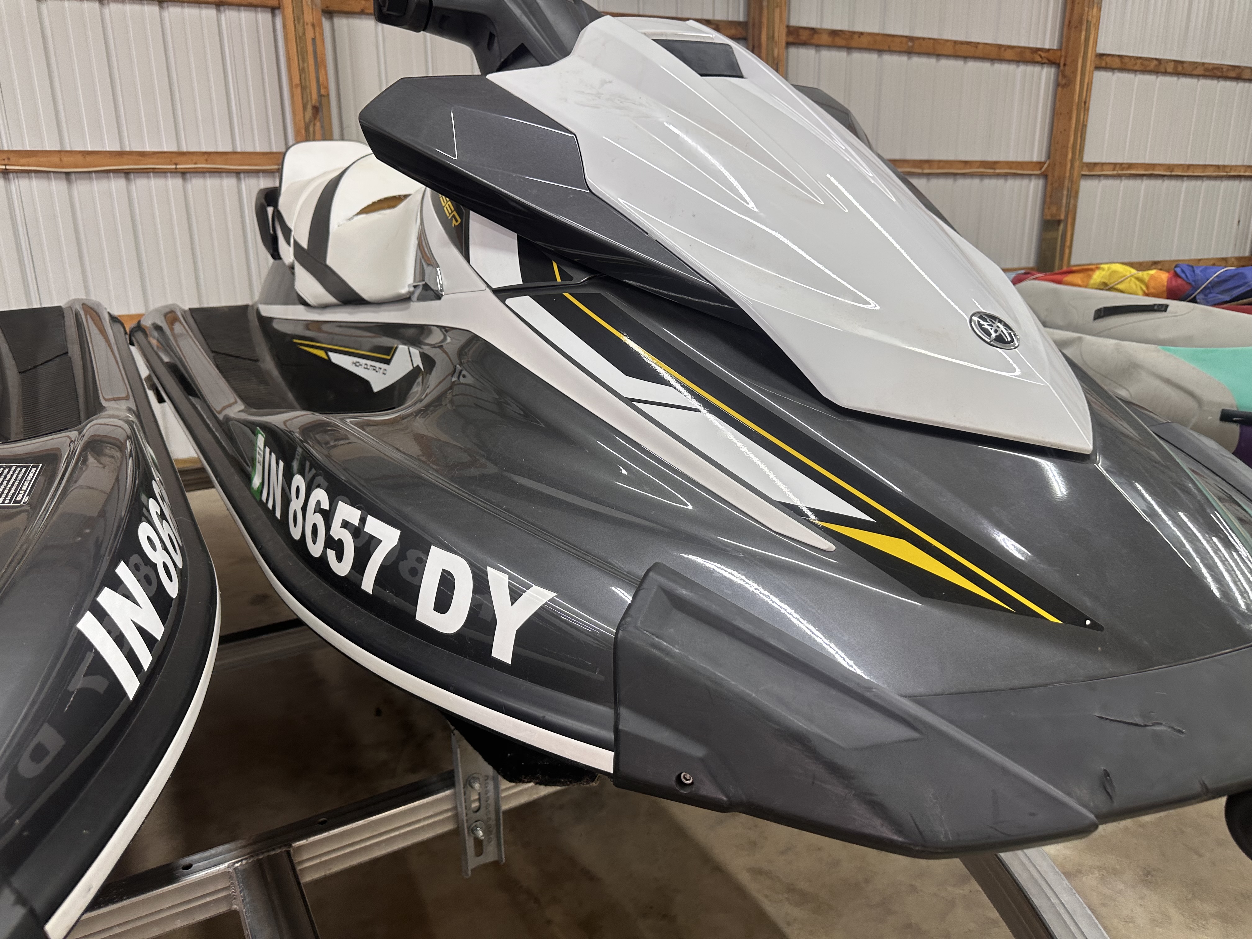 2017 Yamaha Waverunner VX CRUISE (CARBON/WHITE) | VX1050A-SA for sale on Searchshop