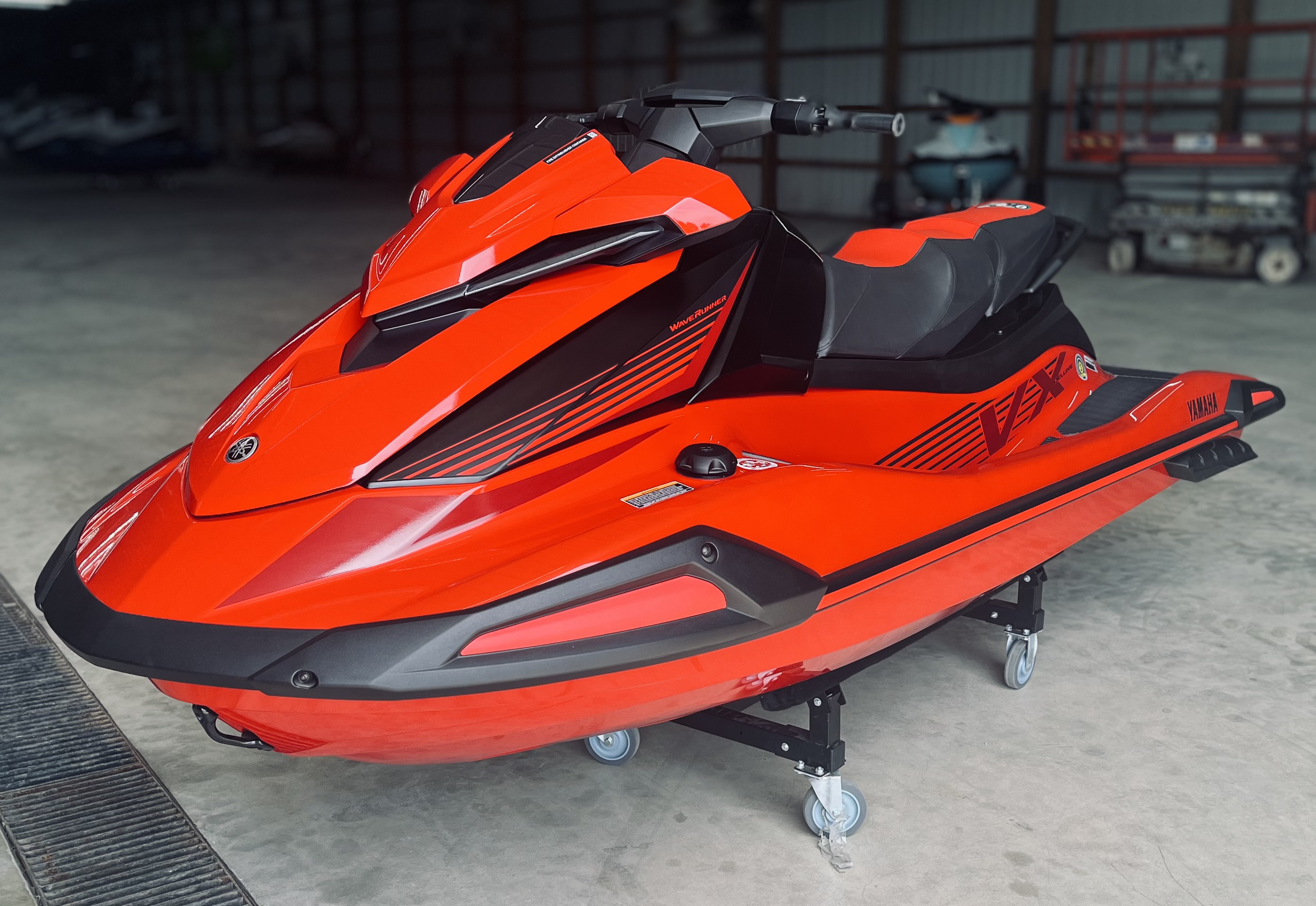 2025 YAMAHA WAVERUNNER VX DLX - VX1050E-BB
