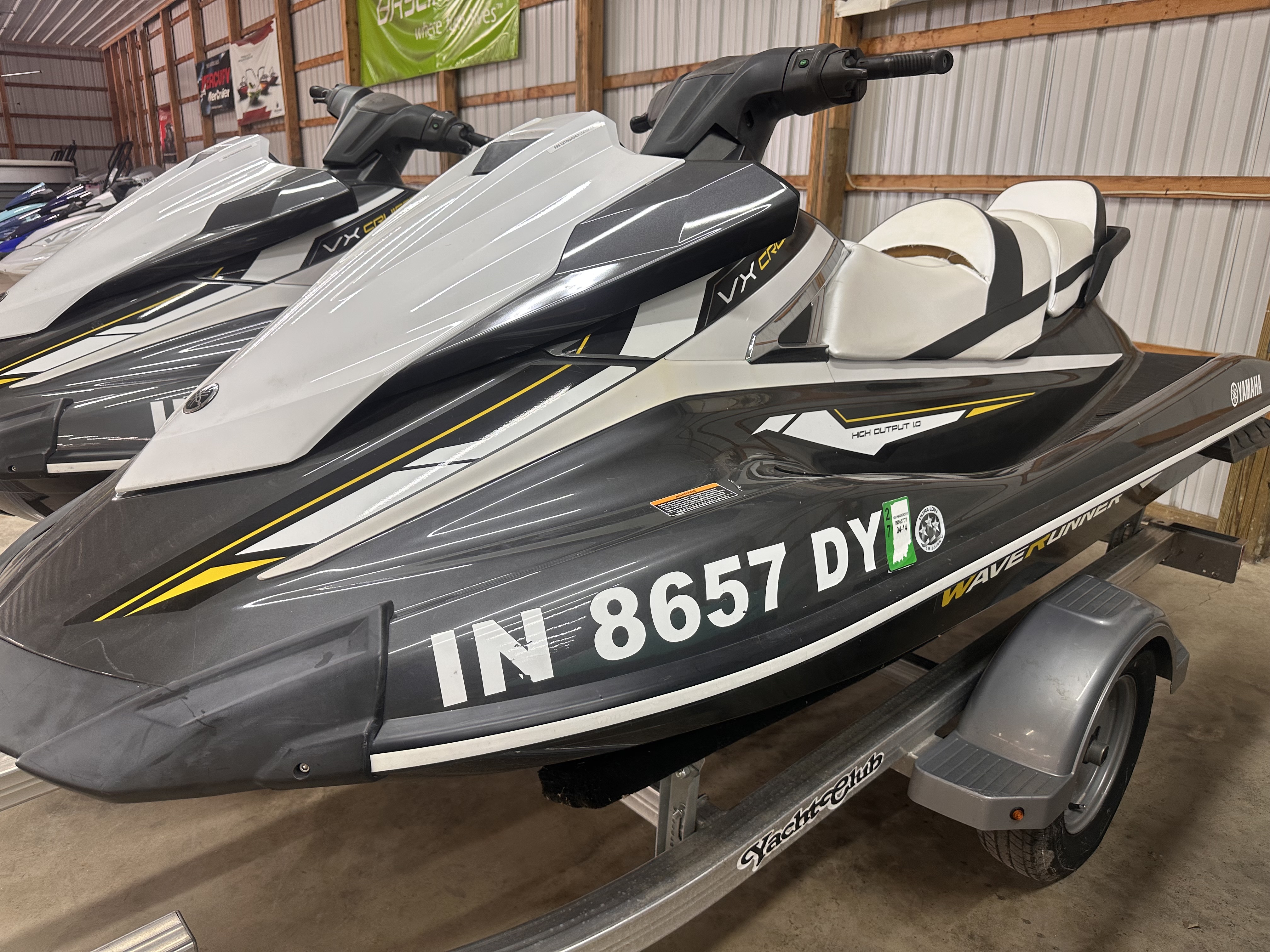 2017 Yamaha Waverunner VX CRUISE (CARBON/WHITE) | VX1050A-SA for sale on Searchshop