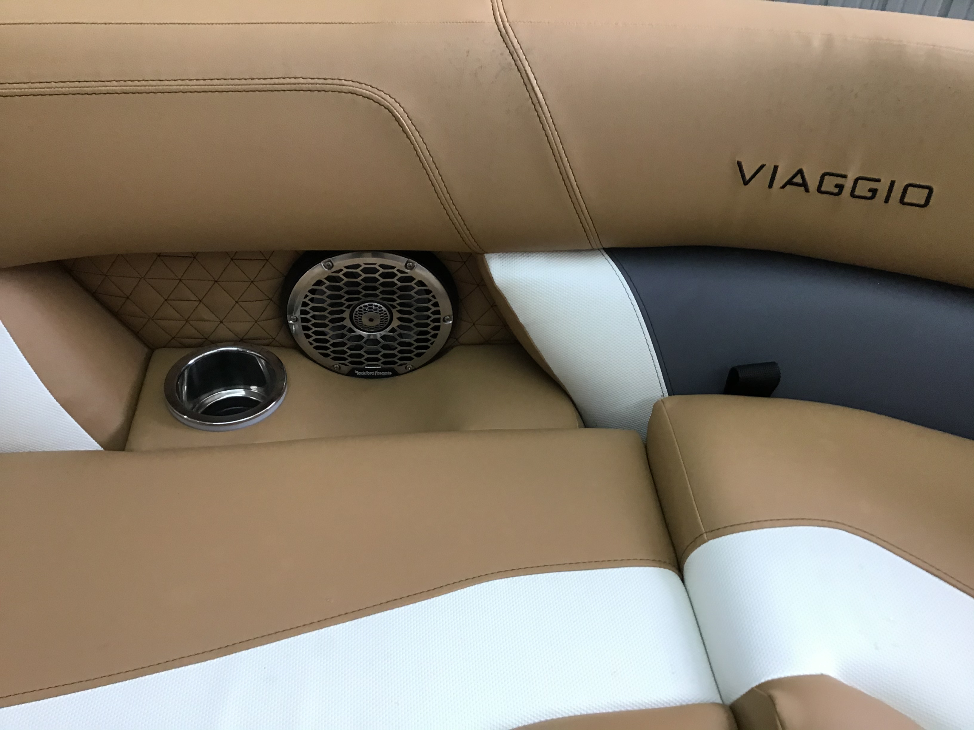 2023 VIAGGIO DIAMANTE D 23S TRITOON