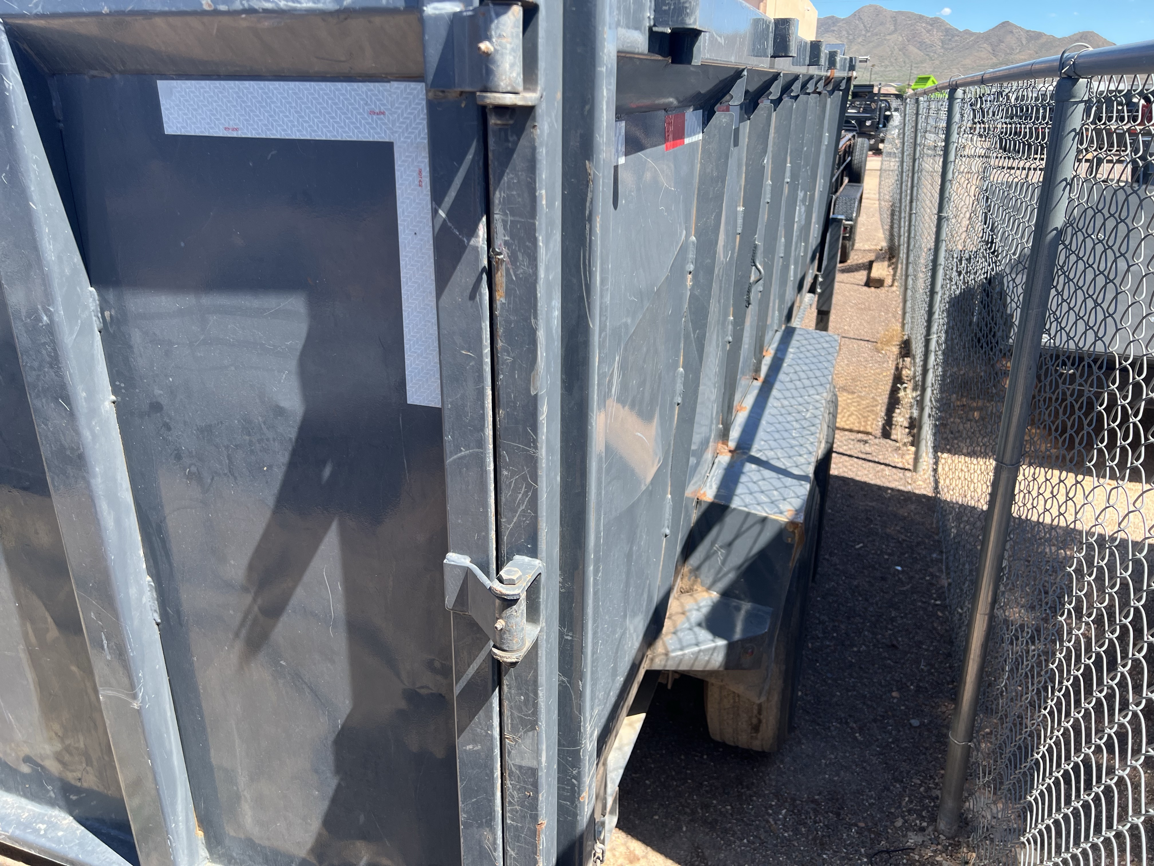 Lamar 16X83 Goosenseck Dump14K GVWR 48" Sides