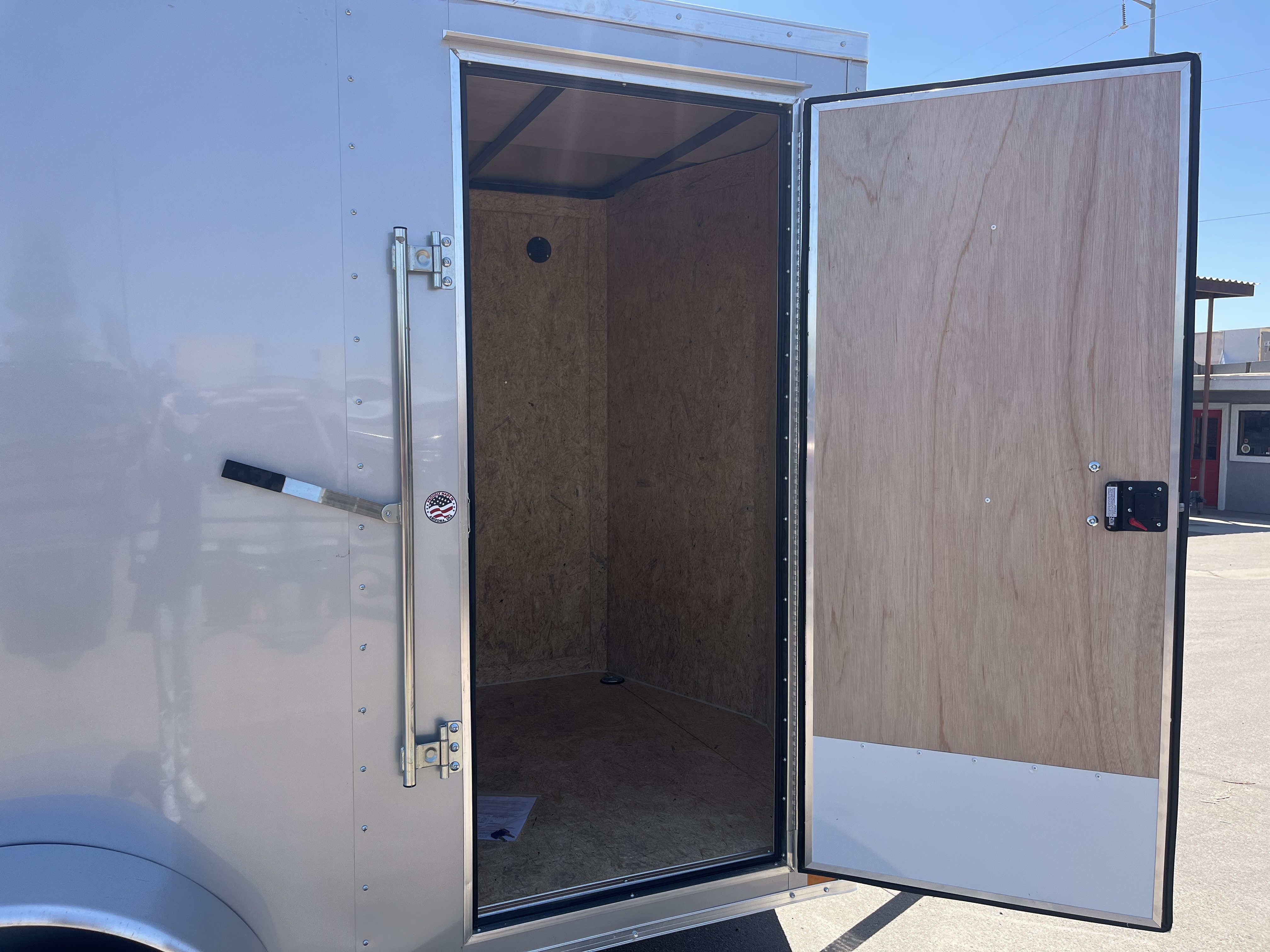 Look 12x6 ST DLX, 7K GVWR, Ramp Door