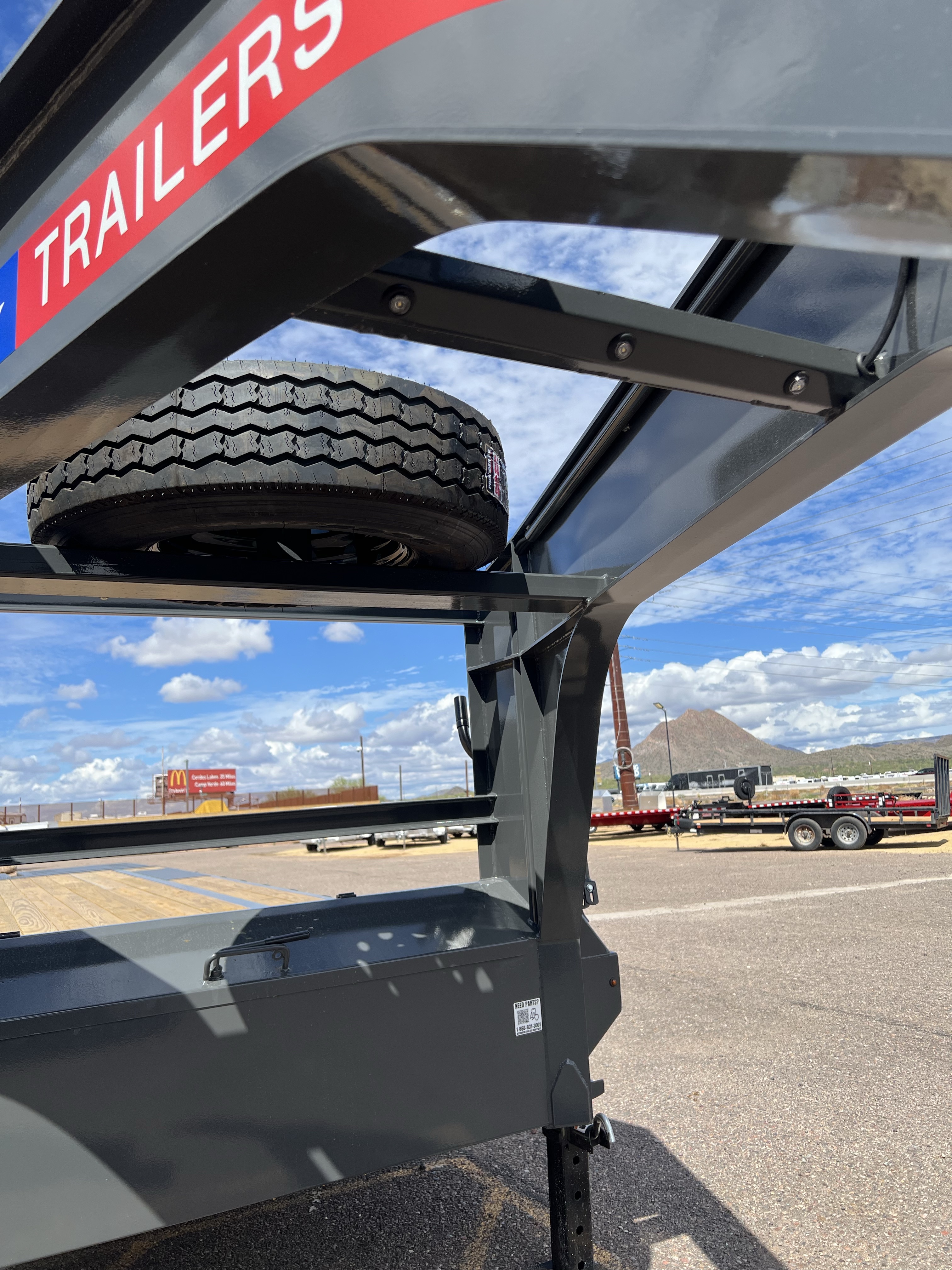 ARC Trailers 30'x102" 14K Gooseneck Flatbed Trailer w/ Ramps (GDS)