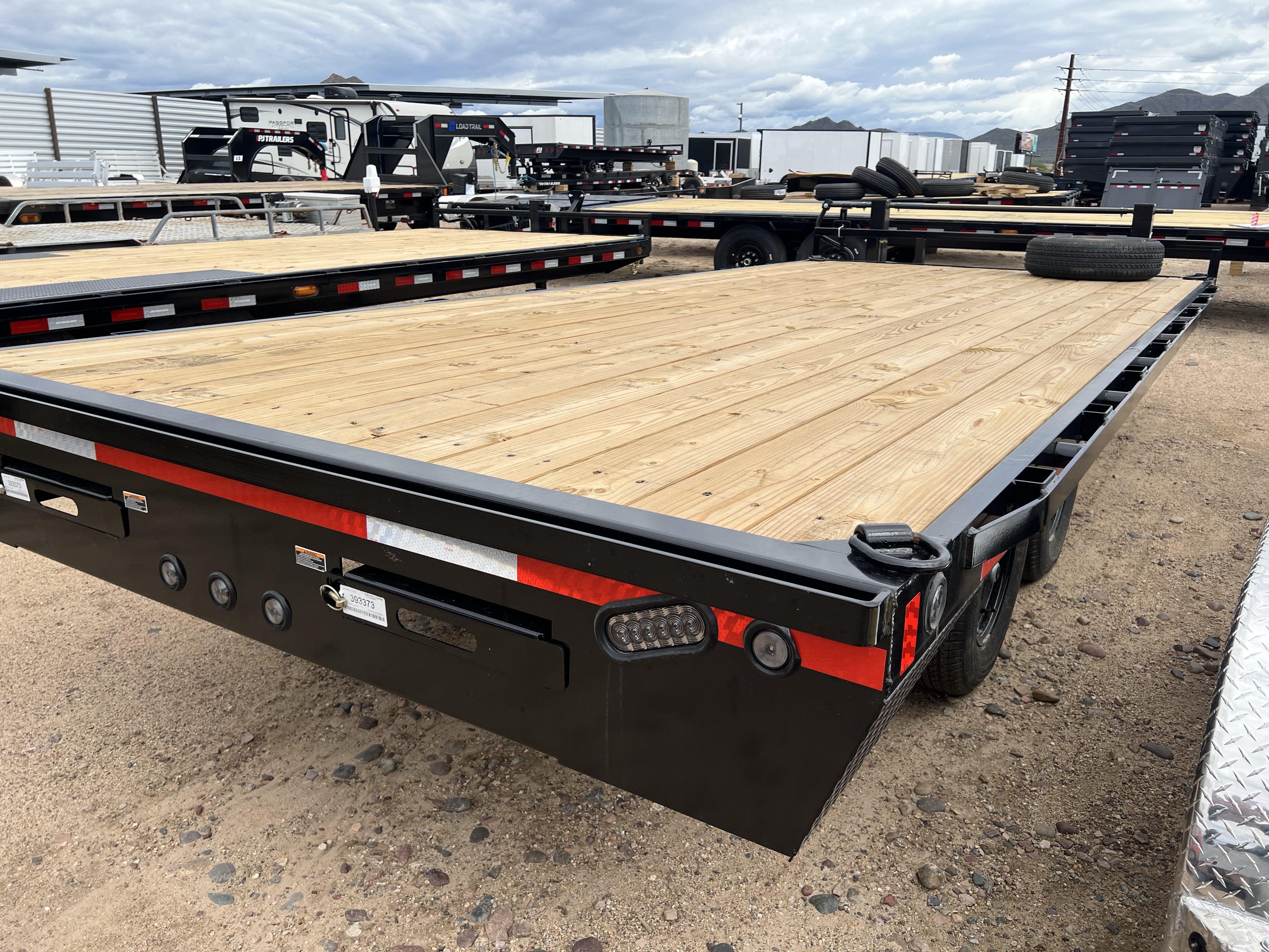 Load Trail 20x102 Tandem Axle Deckover Pintle, 10K GVWR, Slide In Ramps