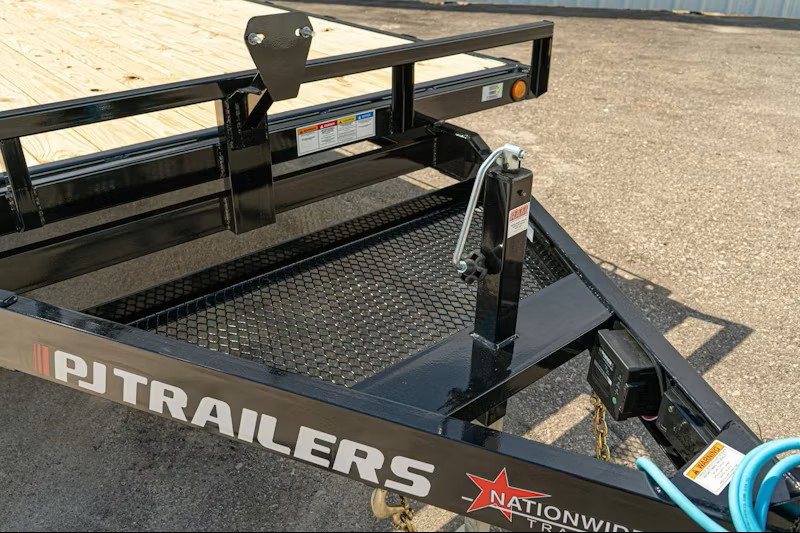 PJ Trailers 24x102 Tandem Axle Deckover, 10K GVWR, Slide In Ramps