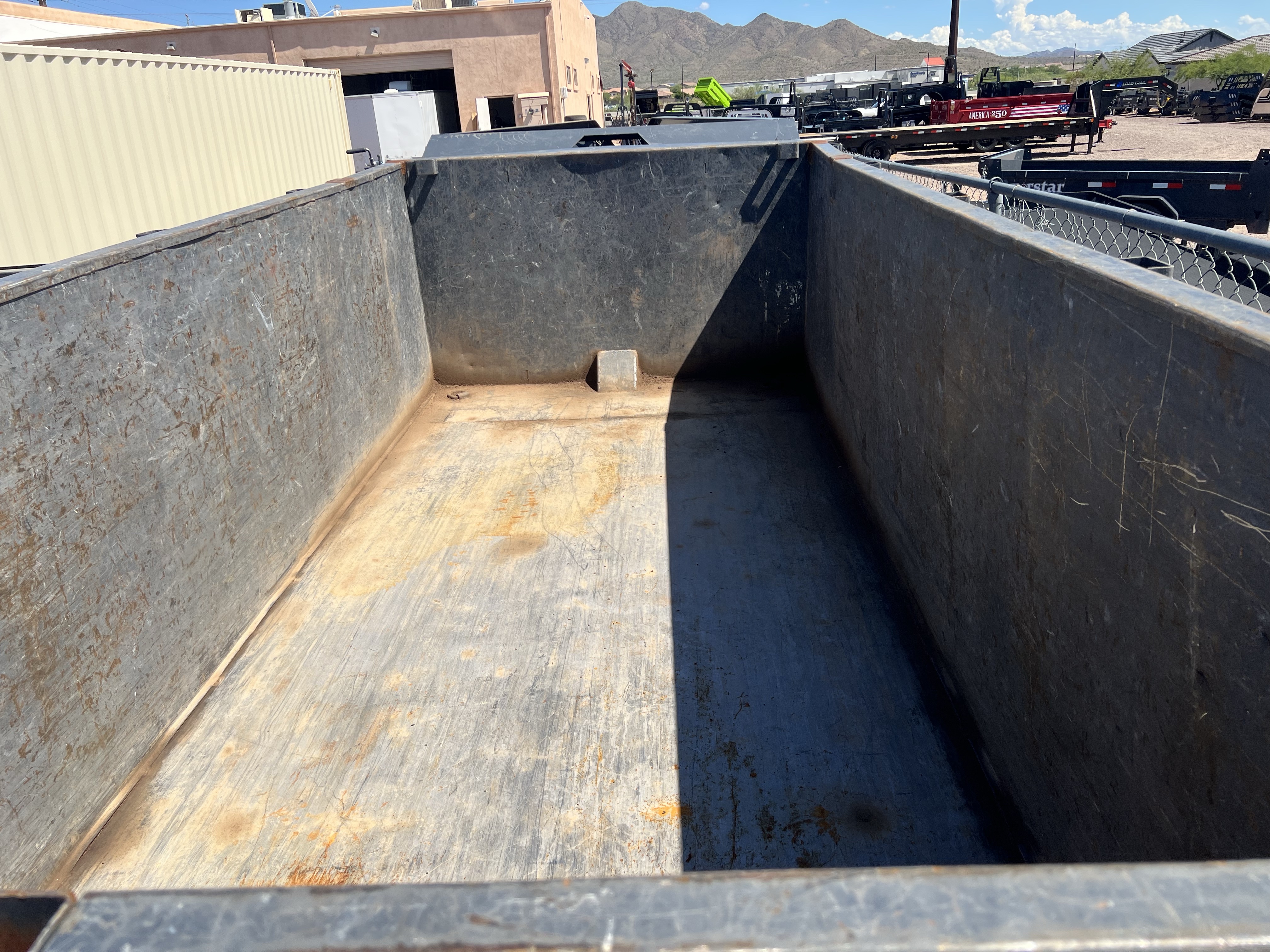 Lamar 16X83 Goosenseck Dump14K GVWR 48" Sides