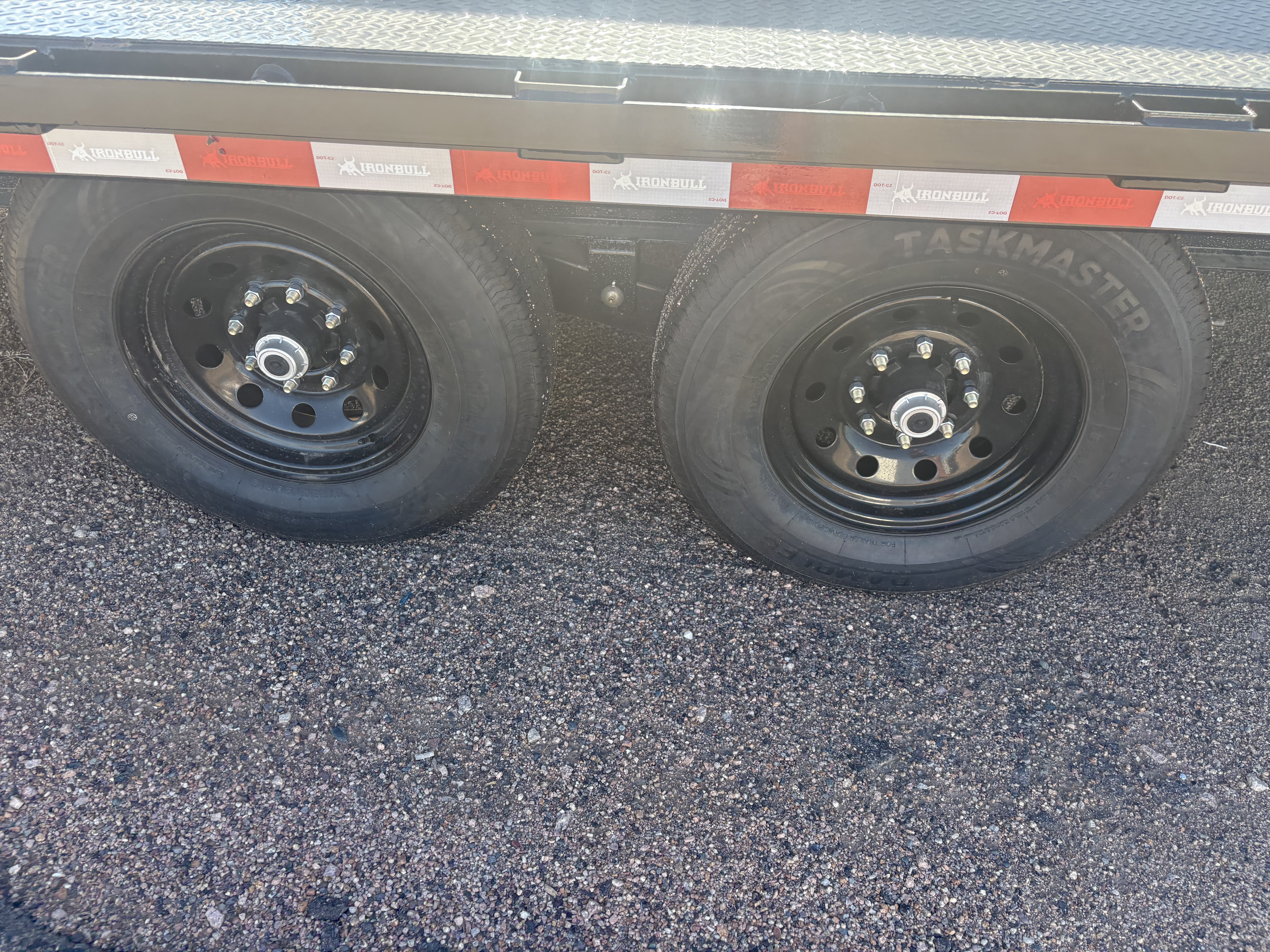 Norstar 18x102 IronBull Deckover, Tandem Axle, 14K GVWR, Slide In Ramps
