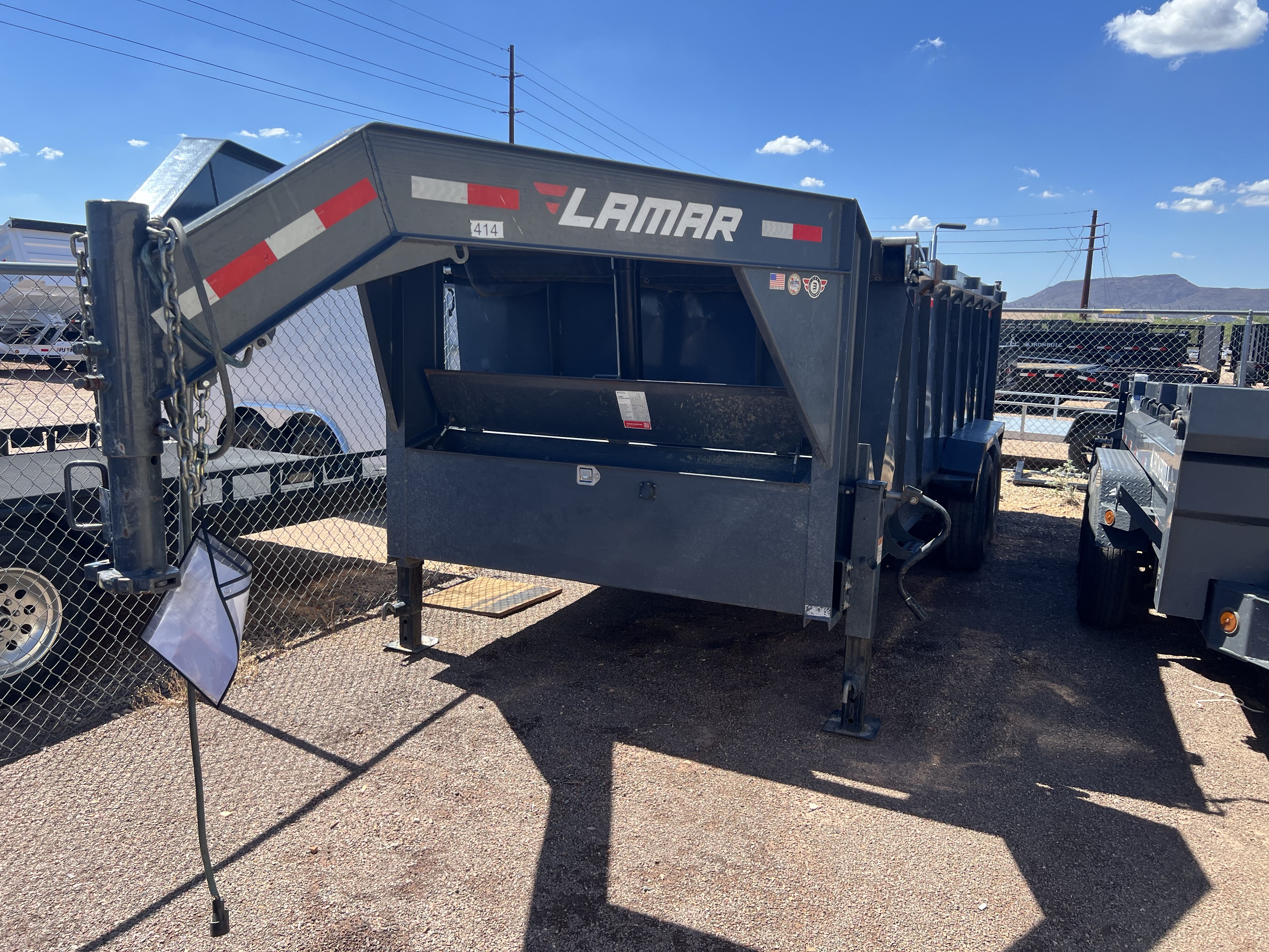Lamar 16X83 Goosenseck Dump14K GVWR 48" Sides