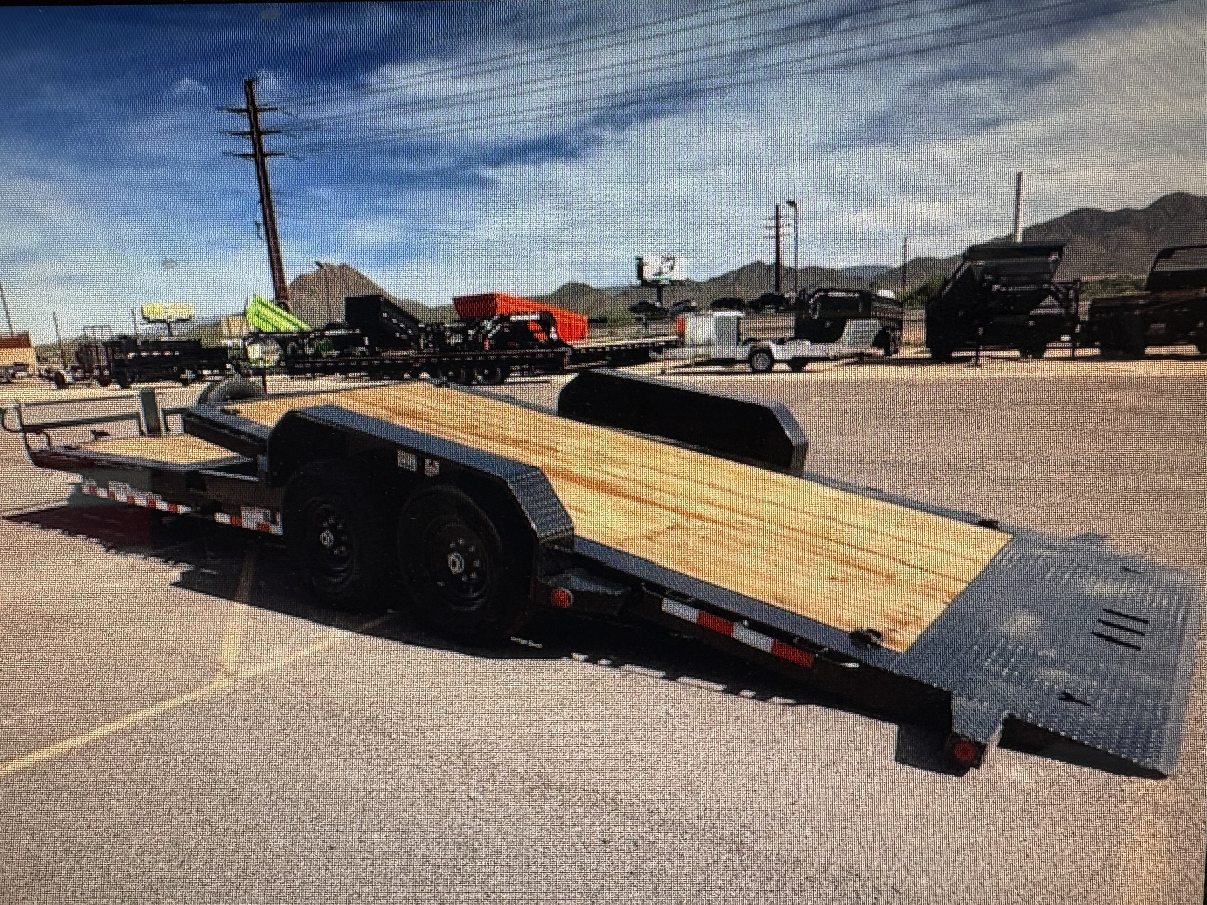 Norstar 24x83 IronBull Tandem Axle, 14K GVWR, Low-Pro Gravity Tilt