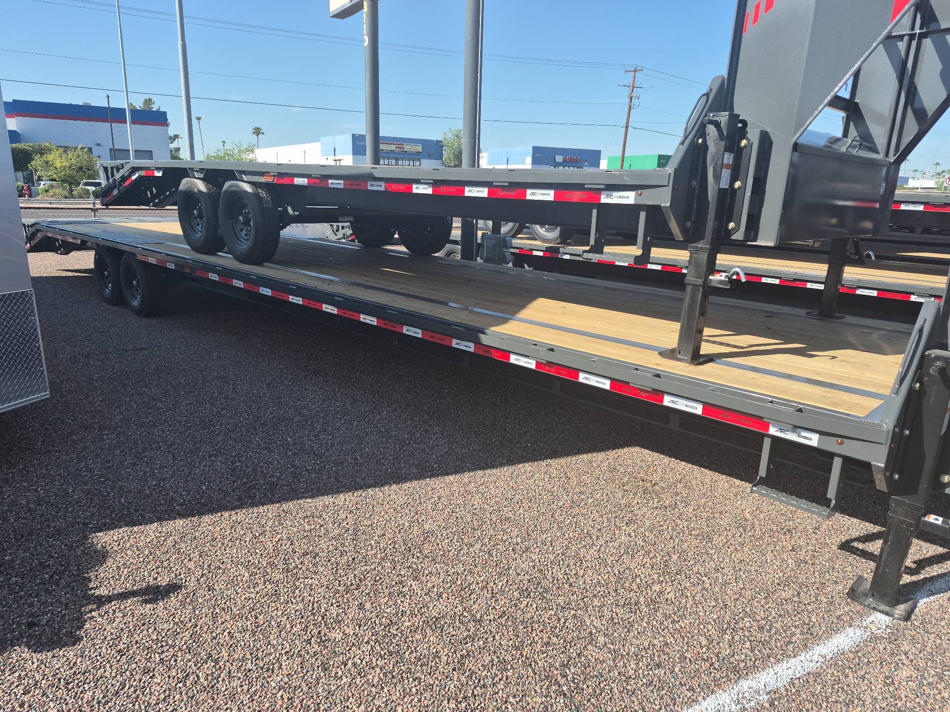 ARC Trailers 30'x102" 14K Gooseneck Flatbed Trailer w/ Ramps (GDS)