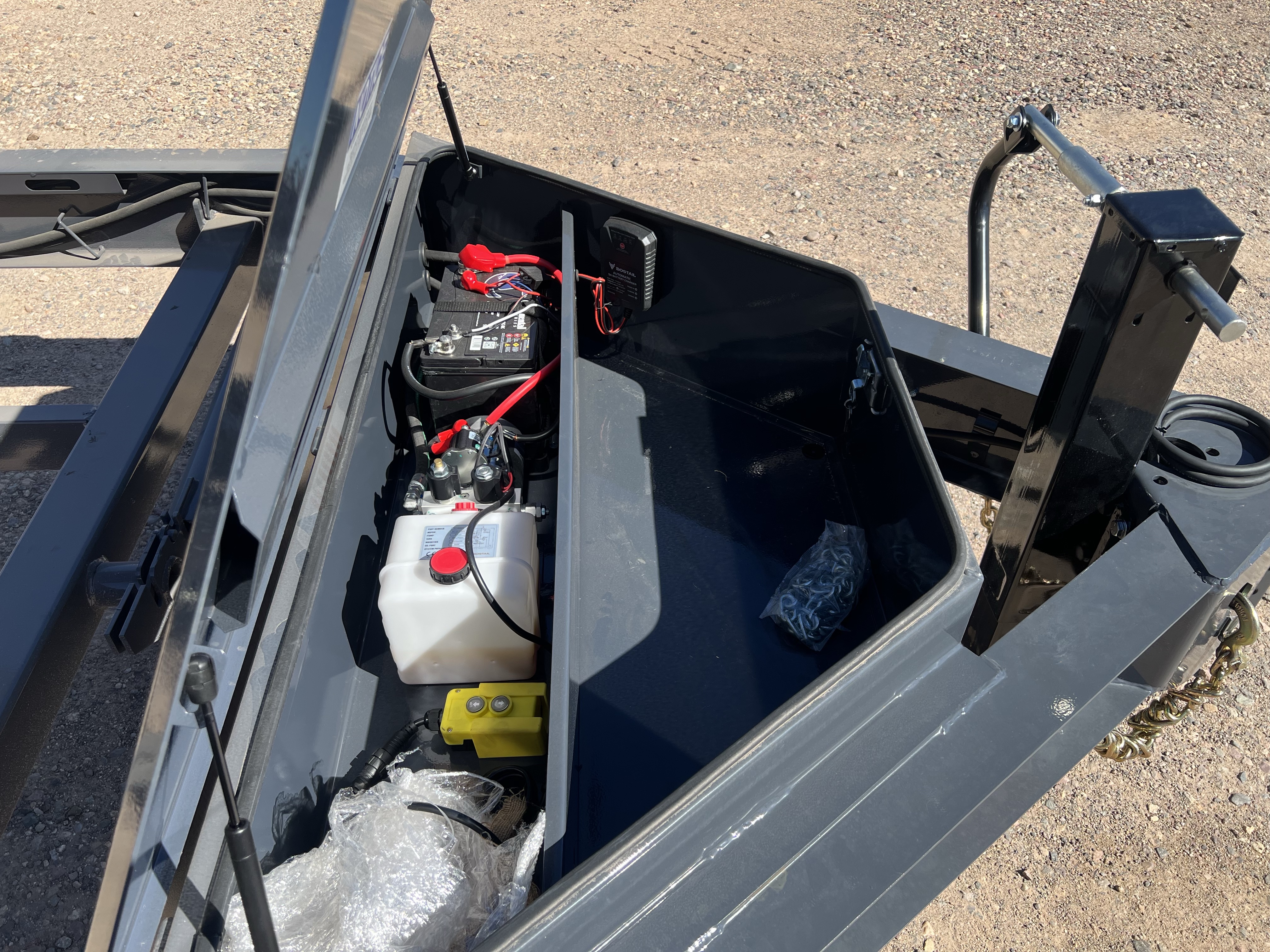 Norstar 14x83 IronBull Tandem Axle Dump, 15K GVWR, 24" Sides, Solar Charger