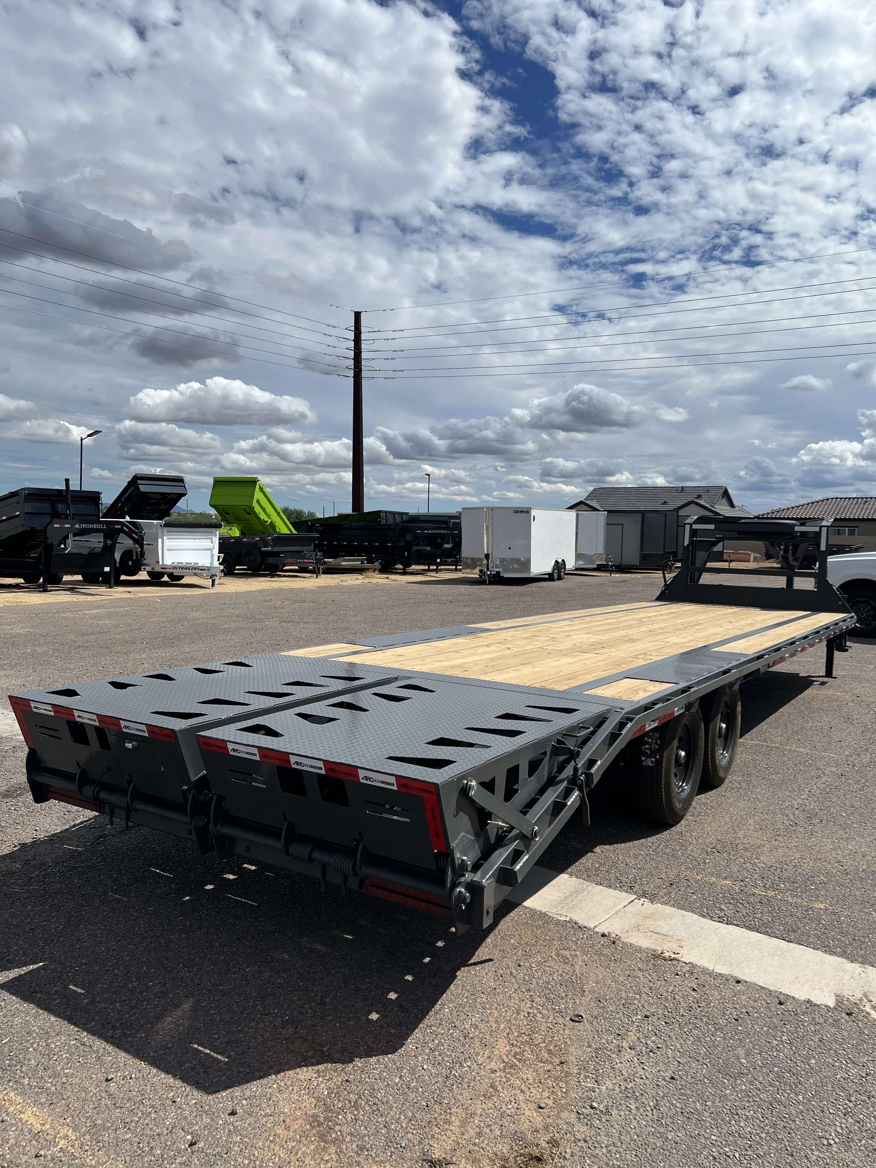 ARC Trailers 30'x102" 14K Gooseneck Flatbed Trailer w/ Ramps (GDS)